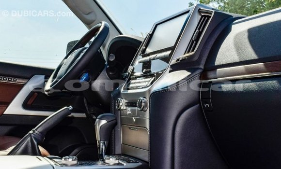 Buy Import Toyota Land Cruiser Black Car in Import - Dubai in Dhufar Buy Import Toyota Land Cruiser Black Car in Import - Dubai in Dhufar