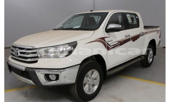 Buy Import Toyota Hilux White Car in Import - Dubai in Dhufar Buy Import Toyota Hilux White Car in Import - Dubai in Dhufar
