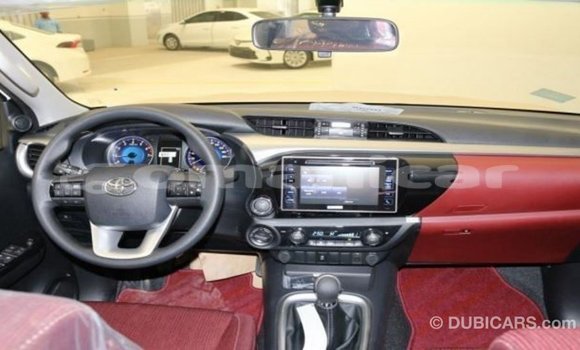 Buy Import Toyota Hilux White Car in Import - Dubai in Dhufar Buy Import Toyota Hilux White Car in Import - Dubai in Dhufar
