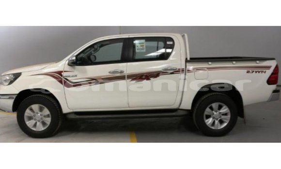 Buy Import Toyota Hilux White Car in Import - Dubai in Dhufar Buy Import Toyota Hilux White Car in Import - Dubai in Dhufar