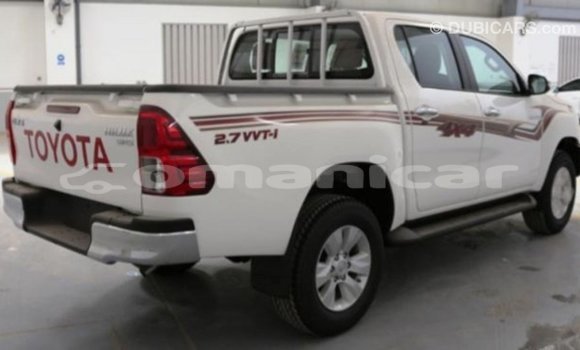 Buy Import Toyota Hilux White Car in Import - Dubai in Dhufar Buy Import Toyota Hilux White Car in Import - Dubai in Dhufar