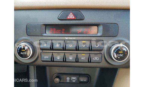 Buy Import Kia Sportage White Car in Import - Dubai in Dhufar Buy Import Kia Sportage White Car in Import - Dubai in Dhufar