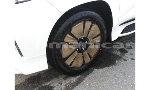 Buy Import Lexus LX White Car in Import - Dubai in Dhufar Buy Import Lexus LX White Car in Import - Dubai in Dhufar