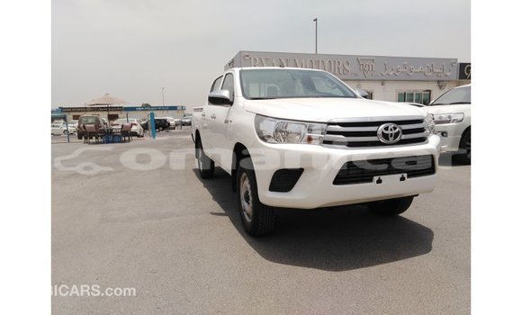 Buy Import Toyota Hilux White Car in Import - Dubai in Dhufar Buy Import Toyota Hilux White Car in Import - Dubai in Dhufar