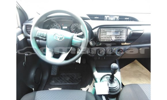 Buy Import Toyota Hilux White Car in Import - Dubai in Dhufar Buy Import Toyota Hilux White Car in Import - Dubai in Dhufar