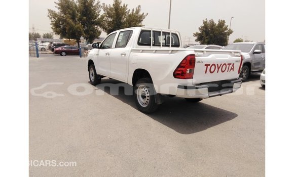 Buy Import Toyota Hilux White Car in Import - Dubai in Dhufar Buy Import Toyota Hilux White Car in Import - Dubai in Dhufar