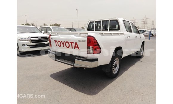 Buy Import Toyota Hilux White Car in Import - Dubai in Dhufar Buy Import Toyota Hilux White Car in Import - Dubai in Dhufar