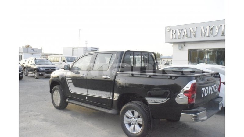 Big with watermark toyota hilux dhufar import dubai 2583