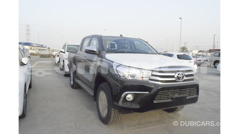 Big with watermark toyota hilux dhufar import dubai 2583