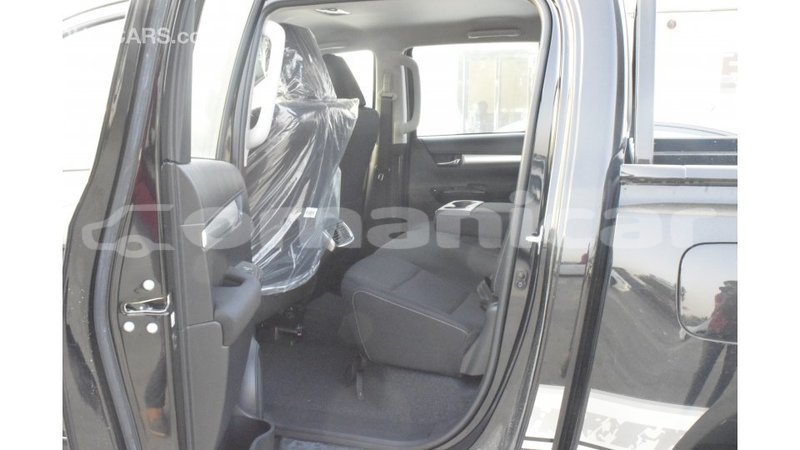 Big with watermark toyota hilux dhufar import dubai 2583