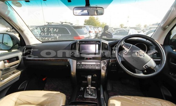 Buy Import Toyota Land Cruiser Black Car in Import - Dubai in Dhufar Buy Import Toyota Land Cruiser Black Car in Import - Dubai in Dhufar