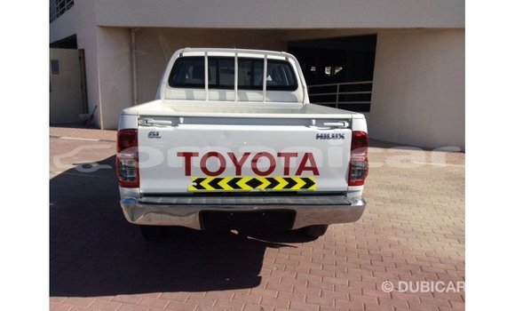 Buy Import Toyota Hilux White Car in Import - Dubai in Dhufar Buy Import Toyota Hilux White Car in Import - Dubai in Dhufar