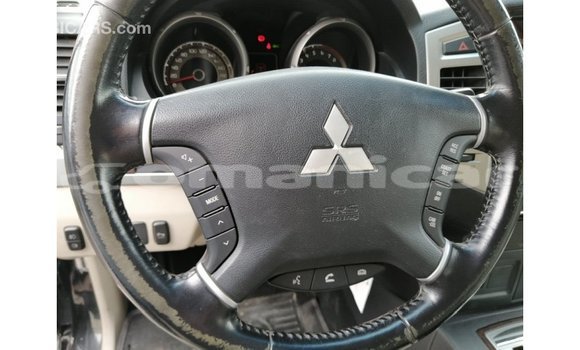 Buy Import Mitsubishi Pajero Black Car in Import - Dubai in Dhufar Buy Import Mitsubishi Pajero Black Car in Import - Dubai in Dhufar