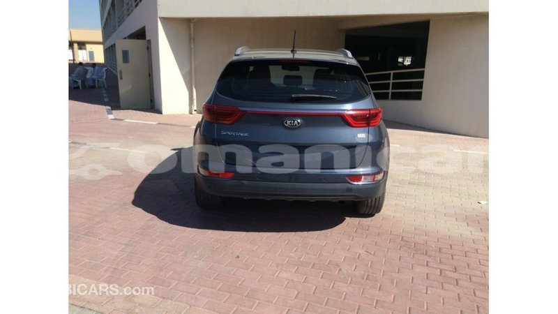 Big with watermark kia sportage dhufar import dubai 2611