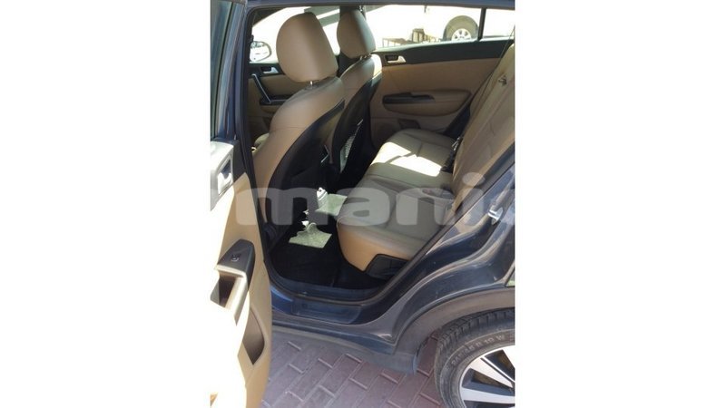 Big with watermark kia sportage dhufar import dubai 2611