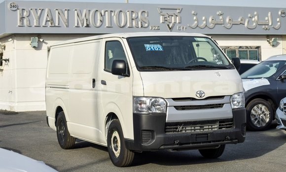 Buy Import Toyota Hiace White Car in Import - Dubai in Dhufar Buy Import Toyota Hiace White Car in Import - Dubai in Dhufar