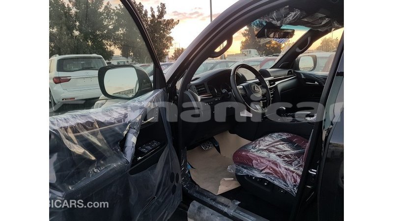 Big with watermark lexus lx dhufar import dubai 2620