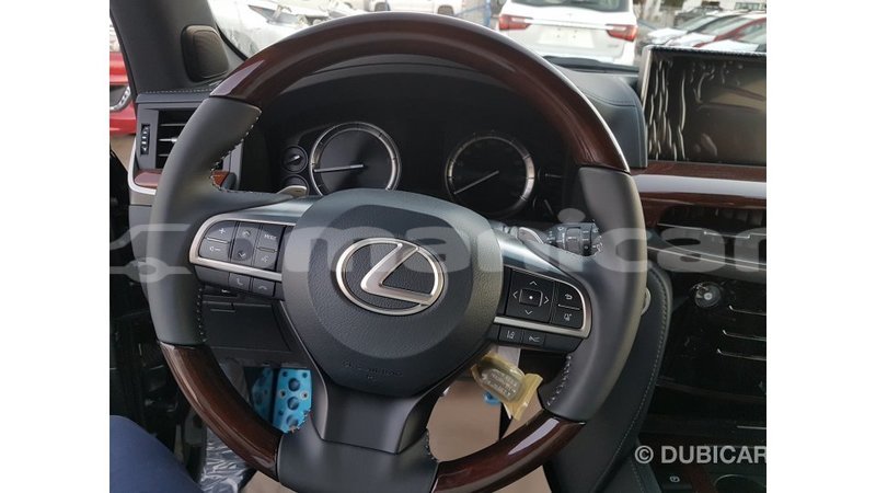 Big with watermark lexus lx dhufar import dubai 2620