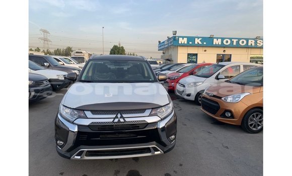 Buy Import Mitsubishi Outlander Brown Car in Import - Dubai in Dhufar Buy Import Mitsubishi Outlander Brown Car in Import - Dubai in Dhufar