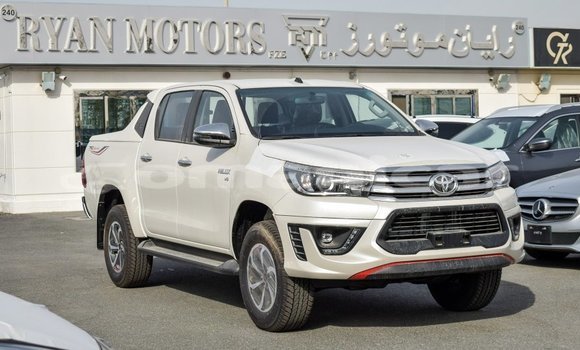 Buy Import Toyota Hilux White Car in Import - Dubai in Dhufar Buy Import Toyota Hilux White Car in Import - Dubai in Dhufar