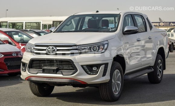 Buy Import Toyota Hilux White Car in Import - Dubai in Dhufar Buy Import Toyota Hilux White Car in Import - Dubai in Dhufar