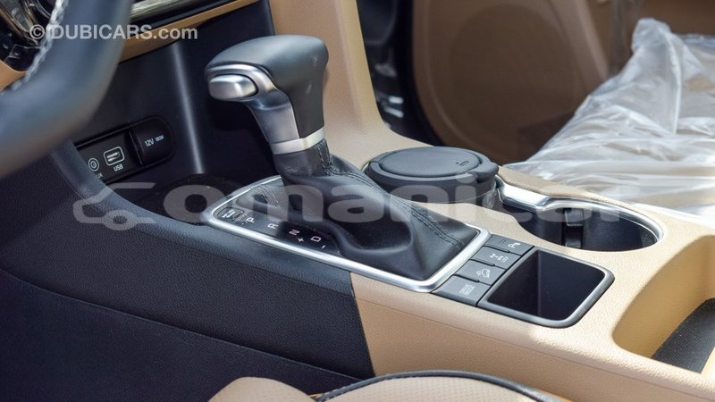 Big with watermark kia sportage dhufar import dubai 2627