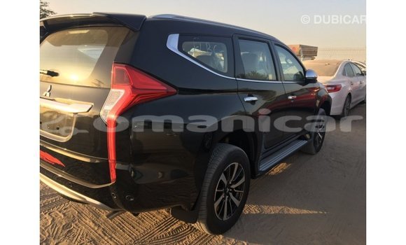 Buy Import Mitsubishi Montero Black Car in Import - Dubai in Dhufar