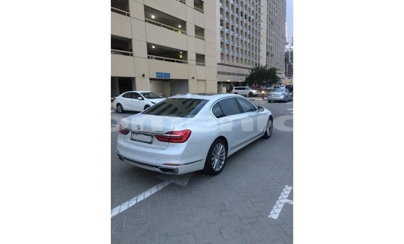 Buy Import BMW C White Bike in Import - Dubai in Dhufar