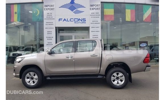 Buy Import Toyota Hilux Brown Car in Import - Dubai in Dhufar Buy Import Toyota Hilux Brown Car in Import - Dubai in Dhufar
