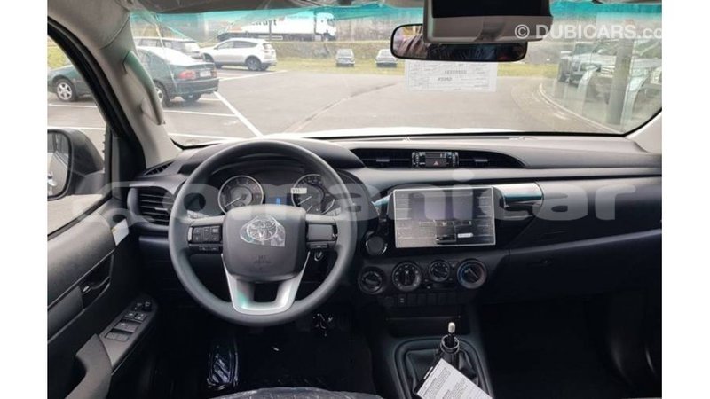 Big with watermark toyota hilux dhufar import dubai 2640