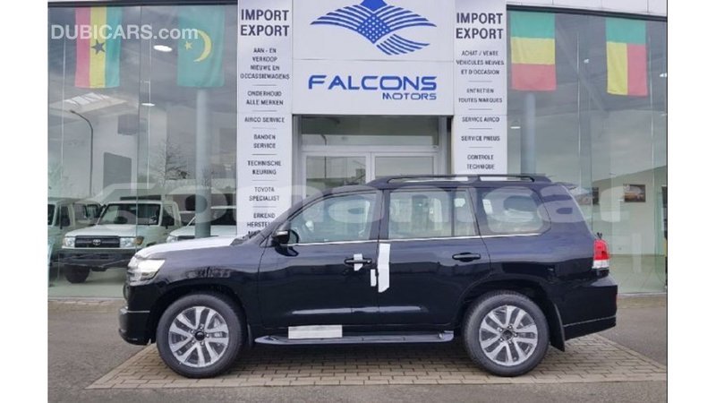 Big with watermark toyota land cruiser dhufar import dubai 2641