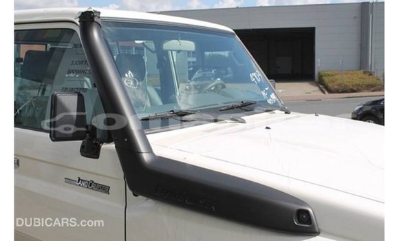 Buy Import Toyota Land Cruiser White Car in Import - Dubai in Dhufar Buy Import Toyota Land Cruiser White Car in Import - Dubai in Dhufar