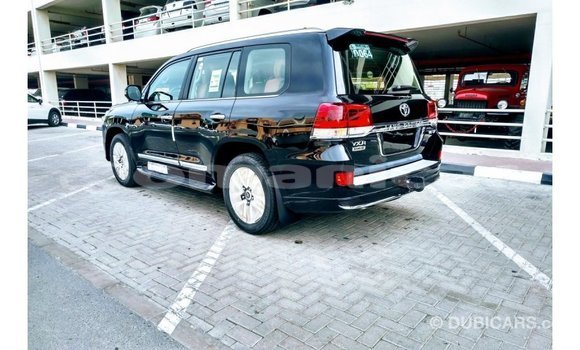 Buy Import Toyota Land Cruiser Black Car in Import - Dubai in Dhufar Buy Import Toyota Land Cruiser Black Car in Import - Dubai in Dhufar