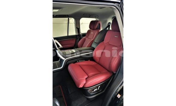 Buy Import Toyota Land Cruiser Black Car in Import - Dubai in Dhufar Buy Import Toyota Land Cruiser Black Car in Import - Dubai in Dhufar