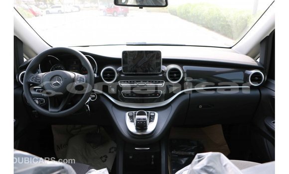 Buy Import Mercedes-Benz 250 Black Car in Import - Dubai in Dhufar Buy Import Mercedes-Benz 250 Black Car in Import - Dubai in Dhufar