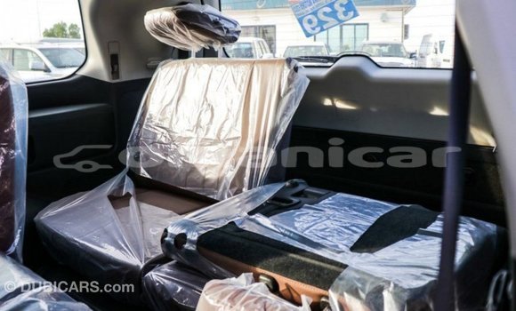 Buy Import Toyota Land Cruiser White Car in Import - Dubai in Dhufar Buy Import Toyota Land Cruiser White Car in Import - Dubai in Dhufar