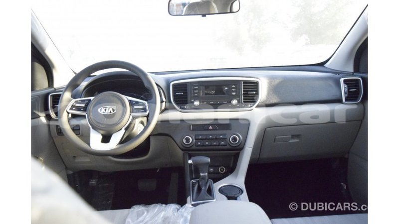 Big with watermark kia sportage dhufar import dubai 2664