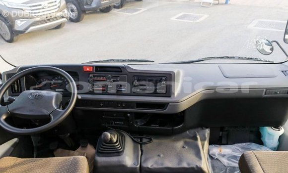 Buy Import Toyota Coaster White Car in Import - Dubai in Dhufar Buy Import Toyota Coaster White Car in Import - Dubai in Dhufar