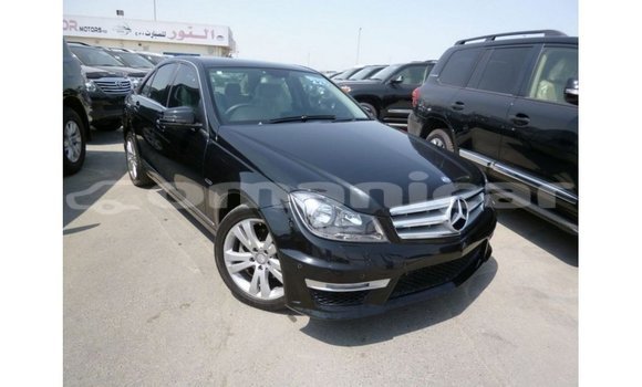 Buy Import Mercedes-Benz 200 Black Car in Import - Dubai in Dhufar Buy Import Mercedes-Benz 200 Black Car in Import - Dubai in Dhufar