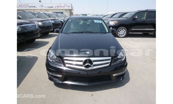 Buy Import Mercedes-Benz 200 Black Car in Import - Dubai in Dhufar Buy Import Mercedes-Benz 200 Black Car in Import - Dubai in Dhufar