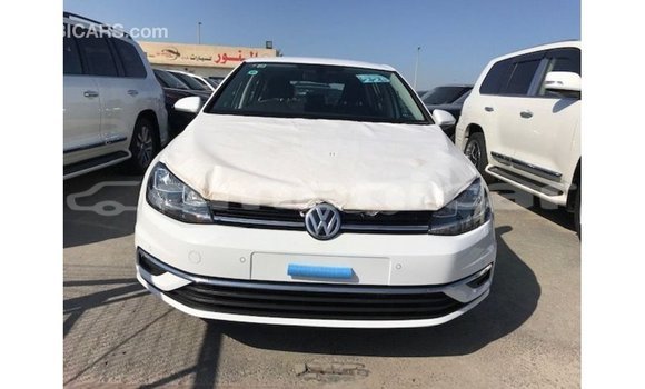 Buy Import Volkswagen Golf White Car in Import - Dubai in Dhufar Buy Import Volkswagen Golf White Car in Import - Dubai in Dhufar