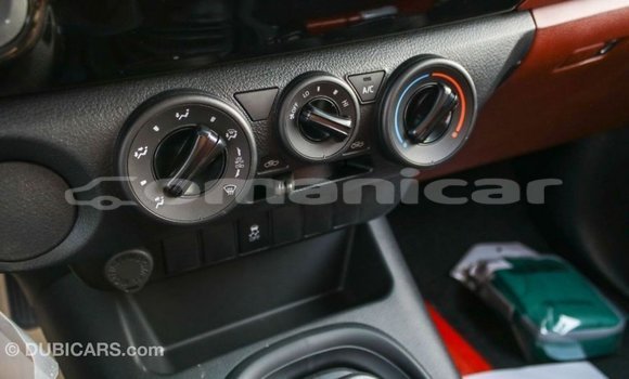 Buy Import Toyota Hilux White Car in Import - Dubai in Dhufar Buy Import Toyota Hilux White Car in Import - Dubai in Dhufar