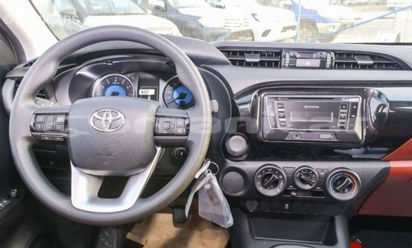 Buy Import Toyota Hilux White Car in Import - Dubai in Dhufar Buy Import Toyota Hilux White Car in Import - Dubai in Dhufar