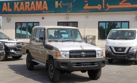 Buy Import Toyota Land Cruiser Beige Car in Import - Dubai in Dhufar Buy Import Toyota Land Cruiser Beige Car in Import - Dubai in Dhufar