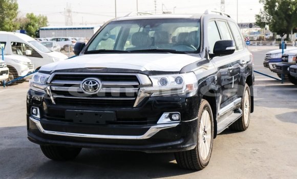 Buy Import Toyota Land Cruiser Black Car in Import - Dubai in Dhufar Buy Import Toyota Land Cruiser Black Car in Import - Dubai in Dhufar