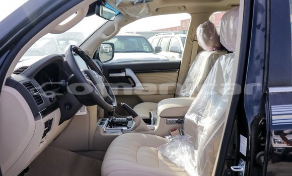 Buy Import Toyota Land Cruiser Black Car in Import - Dubai in Dhufar Buy Import Toyota Land Cruiser Black Car in Import - Dubai in Dhufar