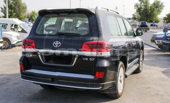 Buy Import Toyota Land Cruiser Black Car in Import - Dubai in Dhufar Buy Import Toyota Land Cruiser Black Car in Import - Dubai in Dhufar