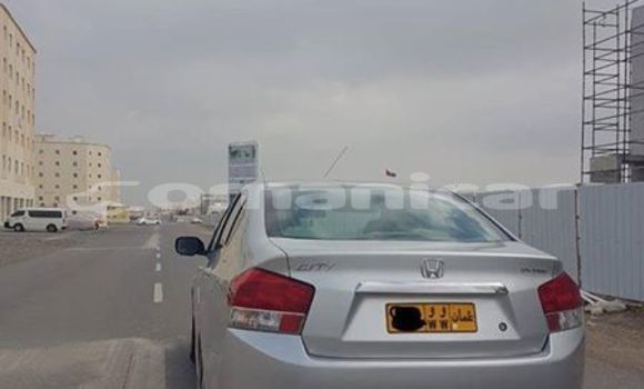 Buy Used Honda City Silver Car in Muscat in Masqat Buy Used Honda City Silver Car in Muscat in Masqat