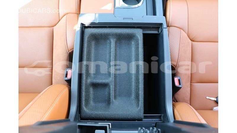 Big with watermark toyota tundra dhufar import dubai 2697