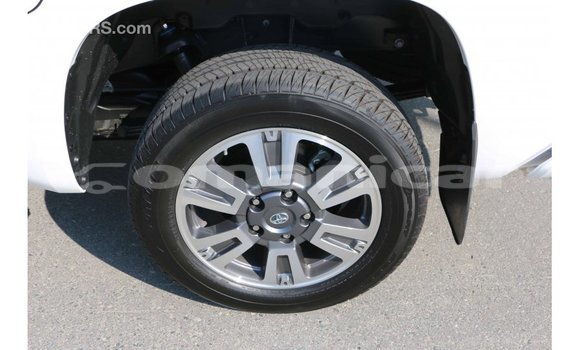 Buy Import Toyota Tundra White Car in Import - Dubai in Dhufar Buy Import Toyota Tundra White Car in Import - Dubai in Dhufar